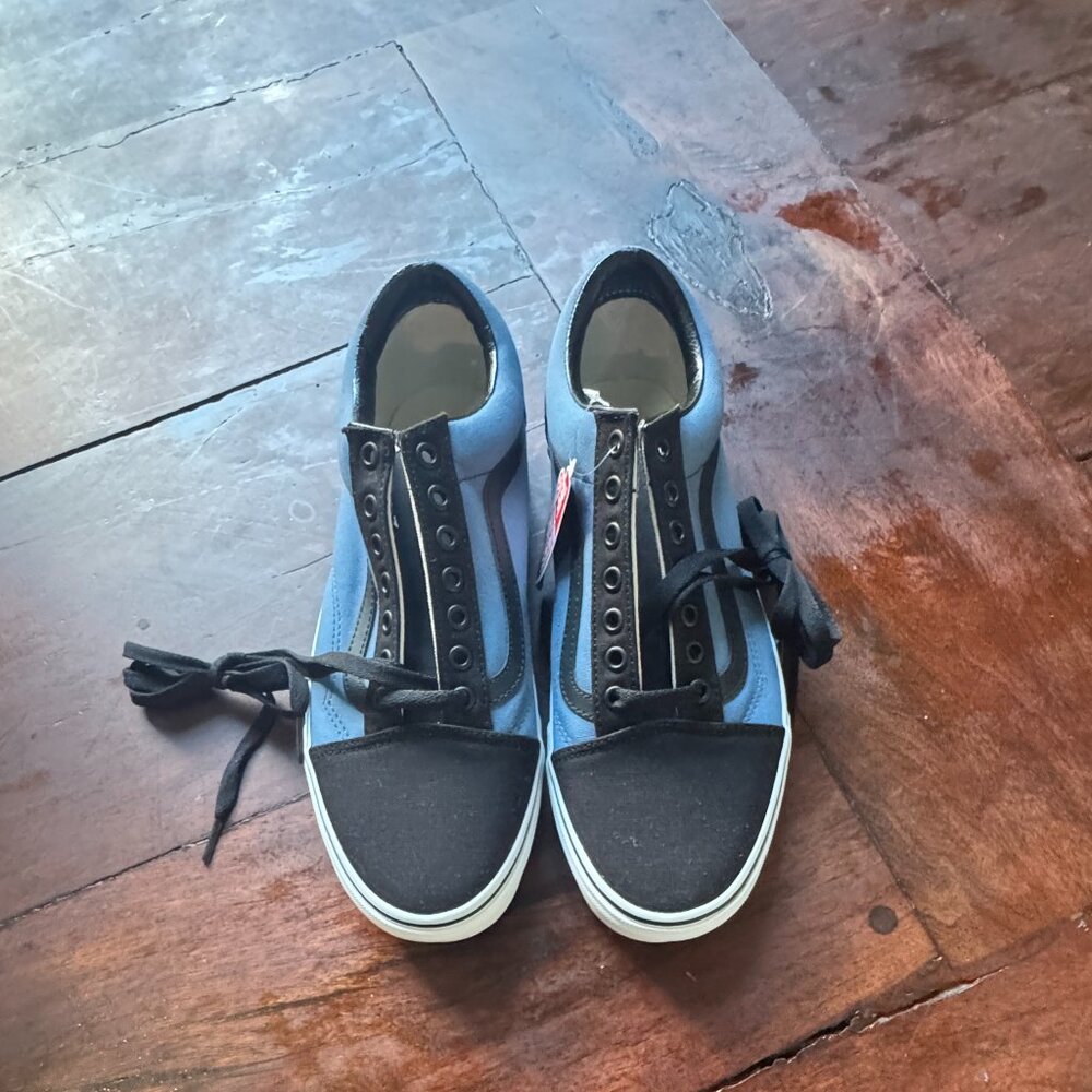 Vans Old Skool Sneakers NWT Black / Blue Men’s 10.5 Women’s 12 - Picture 4 of 6